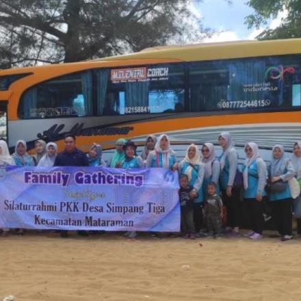 Family Gathering Tim PKK Desa Simpang Tiga Rekatkan Silaturrahmi